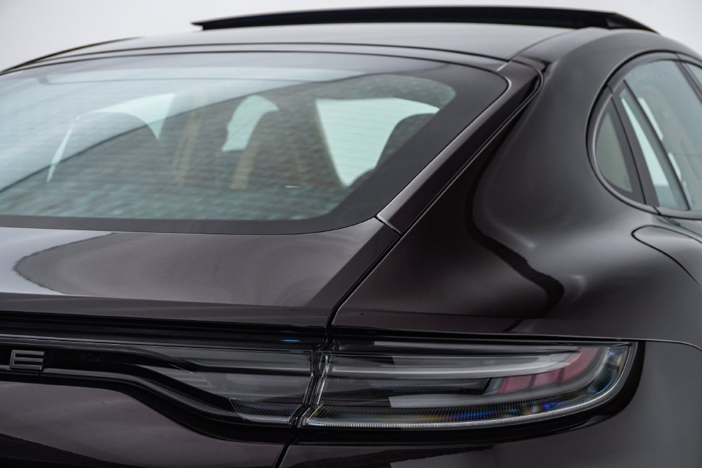 Certified 2023 Porsche Panamera 4 Platinum Edition AWD/4WD image 12
