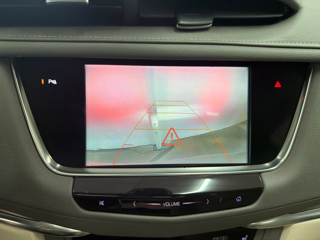 Used 2019 Cadillac XT5 Premium Luxury FWD image 16