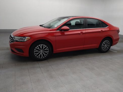 Used 2019 Volkswagen Jetta SE FWD image 2