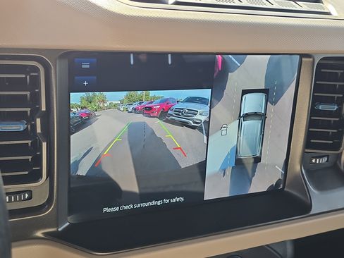 Used 2022 Ford Bronco Wildtrak image 24