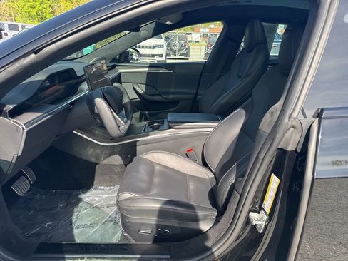 Used 2023 Tesla Model S Plaid image 9