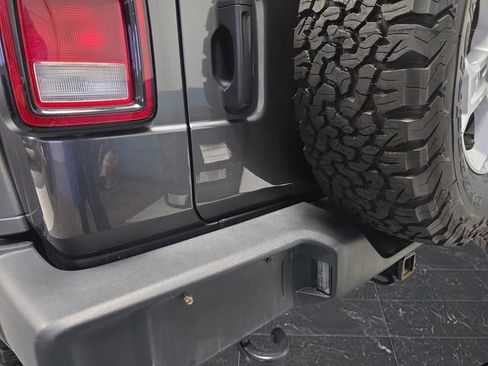 Used 2021 Jeep Wrangler Unlimited Sport image 35