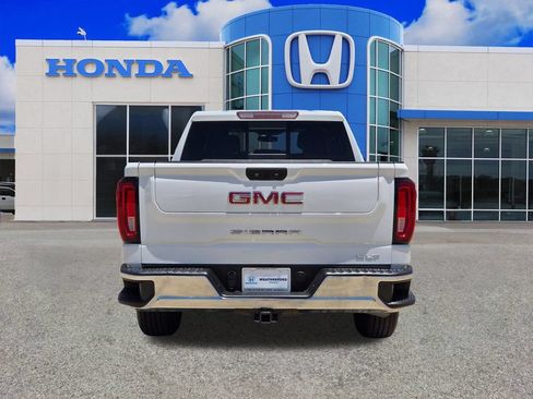 Used 2021 GMC Sierra 1500 SLT w/ SLT Convenience Package RWD image 4
