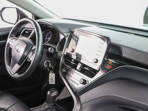 Used 2023 Toyota Camry SE image 25