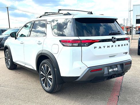 New 2026 Nissan Pathfinder Platinum w/ Cargo Package image 6