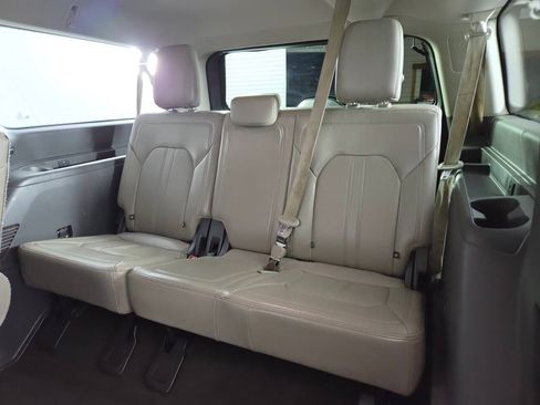Used 2019 Ford Expedition Max Limited AWD/4WD image 24