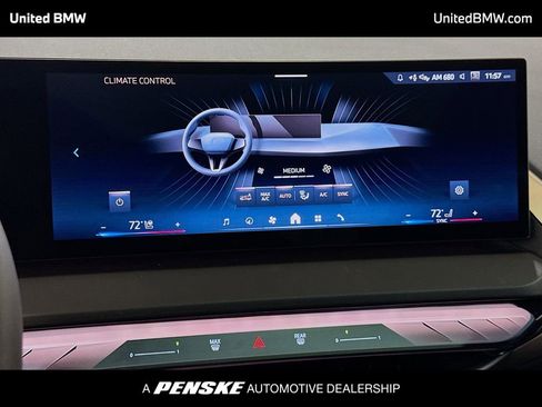 Used 2025 BMW X3 xDrive30i w/ Premium Package image 11