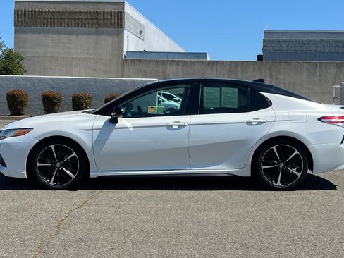 Used 2020 Toyota Camry XSE w/ Driver Assist Package FWD image 9