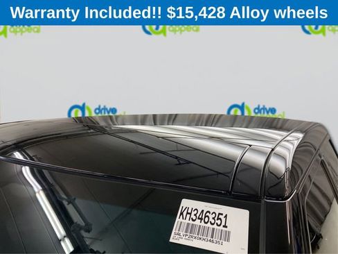 Used 2019 Land Rover Range Rover Evoque SE Premium image 13