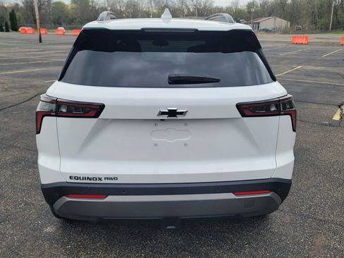 New 2026 Chevrolet Equinox LT w/ Convenience Package II image 10
