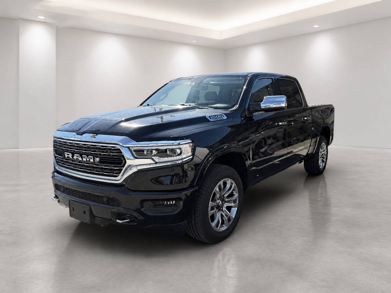 Used 2019 RAM 1500 Limited AWD/4WD image 2
