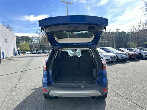 Used 2017 Ford Escape SE image 24