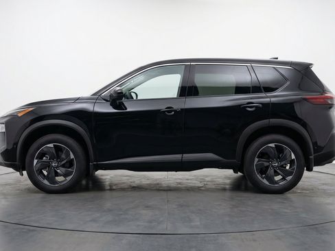 Used 2025 Nissan Rogue SV FWD image 5