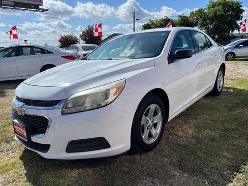 Used 2015 Chevrolet Malibu LS w/ Protection Package FWD image 4