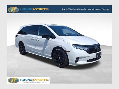 Used 2023 Honda Odyssey Sport image 1