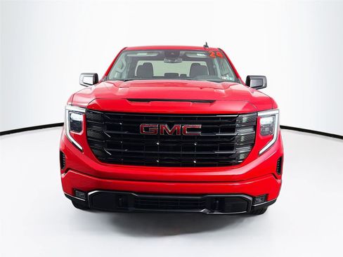 Used 2024 GMC Sierra 1500 Elevation image 2