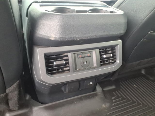 Used 2024 Ford F250 Lariat w/ Lariat Ultimate Package AWD/4WD image 19