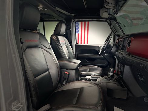 Used 2020 Jeep Wrangler Unlimited Rubicon AWD/4WD image 25
