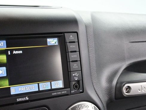 Used 2017 Jeep Wrangler Unlimited Rubicon w/ Connectivity Group AWD/4WD image 20