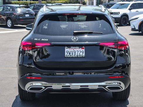 Used 2025 Mercedes-Benz GLC 300 image 8