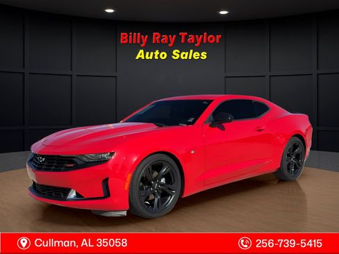 Used 2020 Chevrolet Camaro LT w/ RS Package image 32