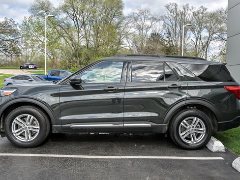 Certified 2023 Ford Explorer XLT w/ Equipment Group 202A AWD/4WD image 7