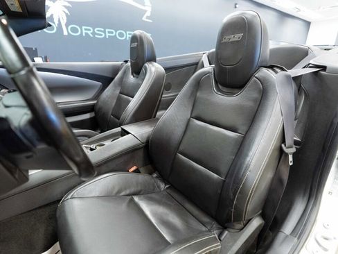 Used 2015 Chevrolet Camaro SS image 12