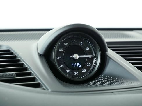 New 2026 Porsche Panamera 4 E-Hybrid image 19