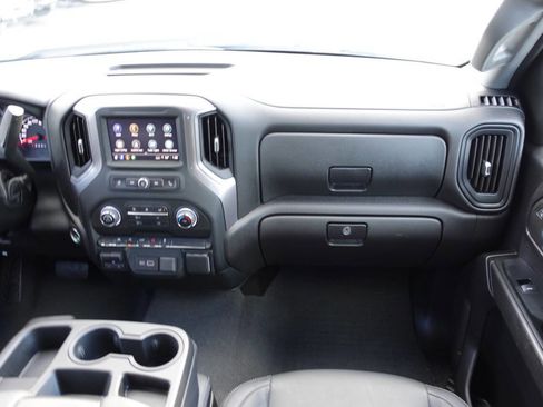Used 2024 Chevrolet Silverado 1500 Custom image 40