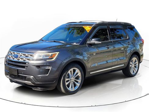 Used 2018 Ford Explorer XLT w/ Equipment Group 202A image 1