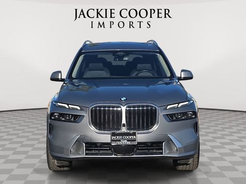 Used 2023 BMW X7 xDrive40i w/ Premium Package image 2