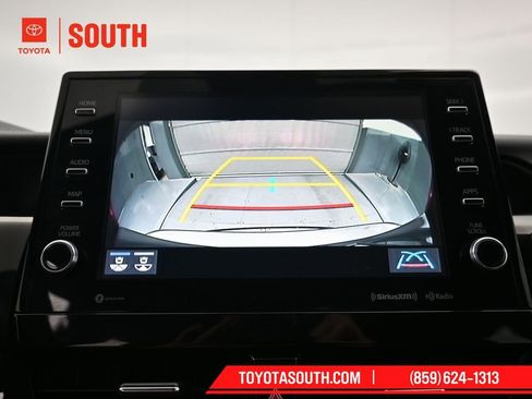 Used 2021 Toyota Camry XLE image 17