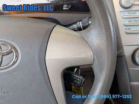 Used 2007 Toyota Camry SE image 19