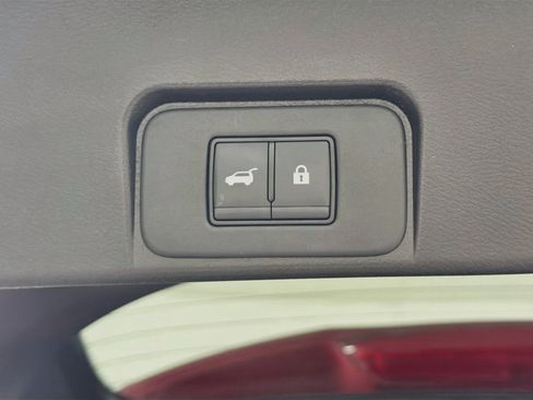 Used 2023 Nissan Rogue SL w/ SL Premium Package FWD image 31