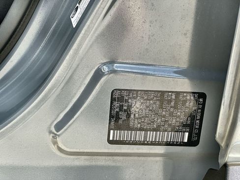 Used 2021 Nissan Rogue SL w/ Premium Package image 34