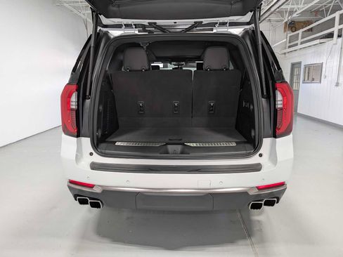 Certified 2025 GMC Yukon AT4 Ultimate AWD/4WD image 44