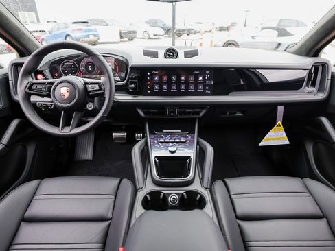 New 2025 Porsche Cayenne GTS image 24