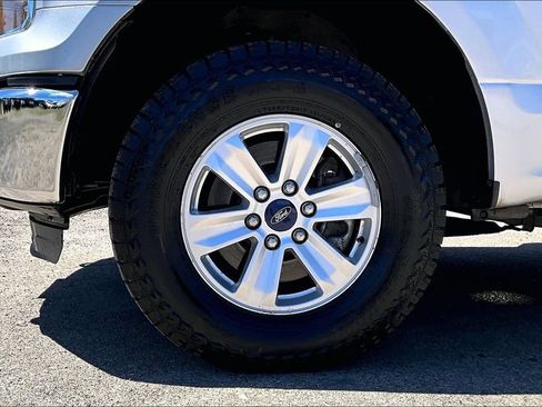 Used 2015 Ford F150 XLT AWD/4WD image 12