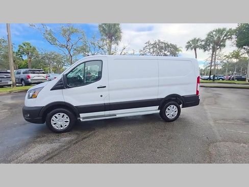 Used 2024 Ford Transit 250 Low Roof w/ Exterior Upgrade Package image 32