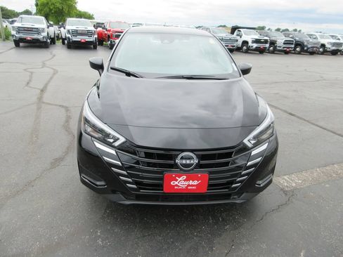 Used 2025 Nissan Versa S w/ Trunk Package FWD image 13