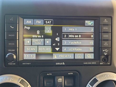 Used 2017 Jeep Wrangler Unlimited Sahara w/ Connectivity Group image 13