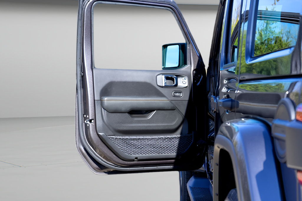 New 2026 Jeep Wrangler Unlimited Sahara AWD/4WD image 19
