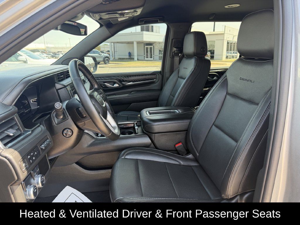 Used 2023 GMC Yukon Denali RWD image 32