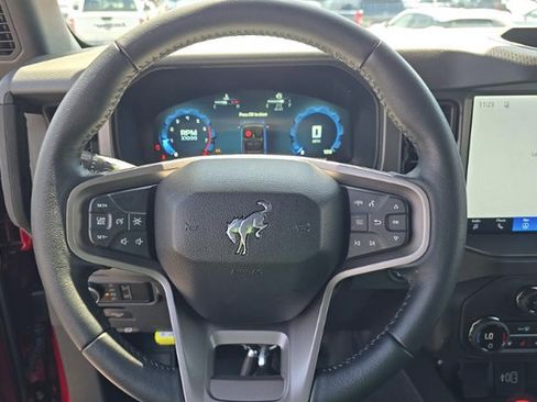 Used 2026 Ford Bronco Badlands AWD/4WD image 14
