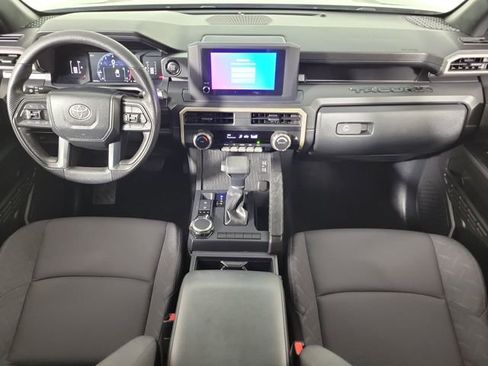 Used 2025 Toyota Tacoma SR AWD/4WD image 16