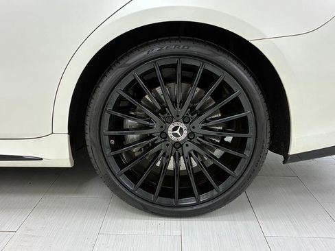 Used 2022 Mercedes-Benz S 580 4MATIC Sedan w/ AMG Line Package image 38