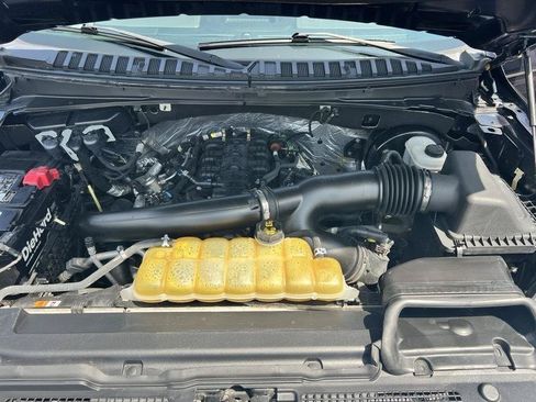 Used 2021 Ford Expedition XLT RWD image 19