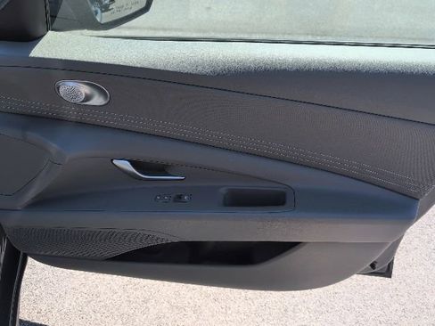 Used 2024 Hyundai Elantra SEL w/ Convenience Package FWD image 11
