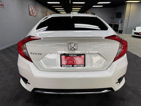 Used 2019 Honda Civic EX image 13