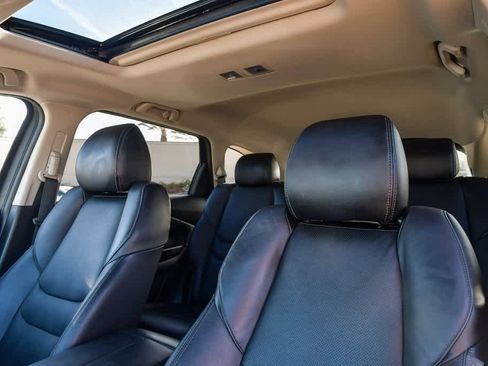 Used 2023 MAZDA CX-9 Touring image 17